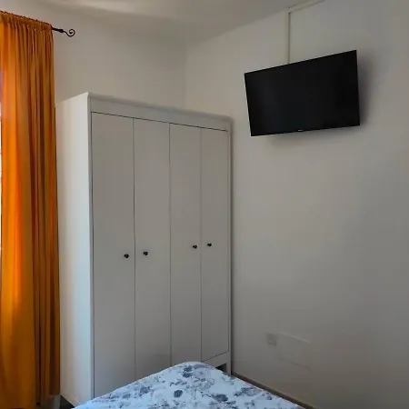 Da Paolo E Laura - In Centro A San Benedetto Lägenhet San Benedetto del Tronto